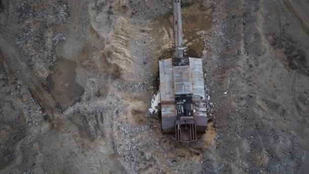 Velho ouro histórico Dredge em mineração de ouro — Vídeo de Stock