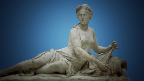 Aretheus estatua de mármol blanco — Vídeos de Stock