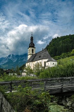 Ramsau bei Berchtesgaden ist eine Gemeinde im oberbayerischen Landkreis Berchtesgadener Diyarı