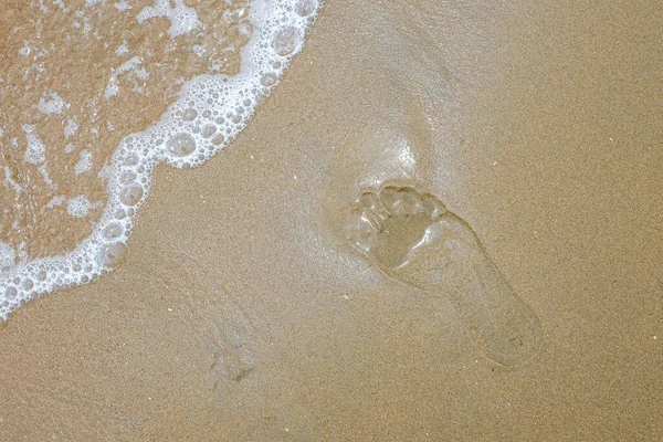 Single Footprint Sand Washed Wave — Stock Photo, Image