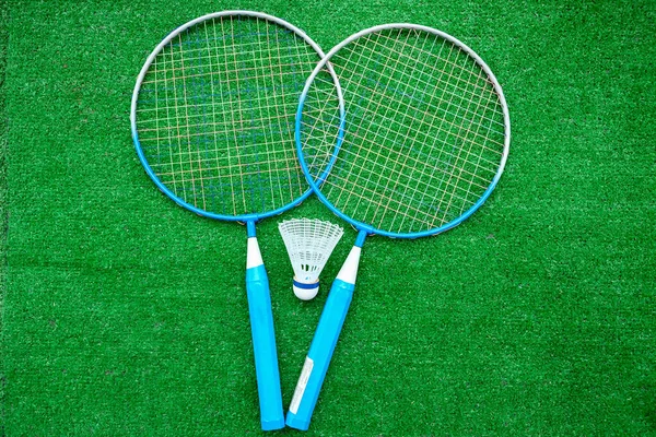 Two Badminton Mini Rackets White Shuttlecock Green Background Active Games — Stock Photo, Image