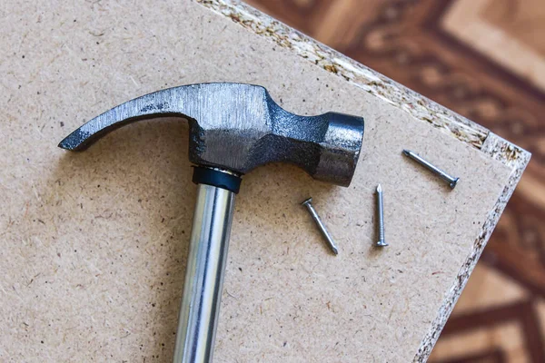 Martello Ferro Chiodi Compensato Fondo Legno — Foto Stock