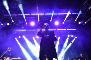 VLADIVOSTOK, SEPTEMBER 4: Dima Bilan, popüler Rus şarkıcı ve 2008 Eurovision Şarkı Yarışması galibi, Rusya 'nın Vladivostok kentinde 4 Eylül 2021 tarihinde Doğu Ekonomi Forumu' nda sahne aldı..