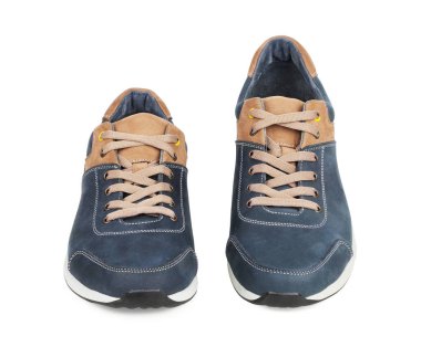 Ayakkabı adamlar, spor ayakkabılar beyaz arka planda izole edilmiş.