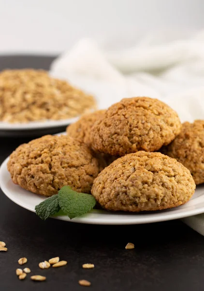 Foreground Blurred Image Oatmeal Cookies Background Plate Oatmeal Proper Nutrition — Stock Photo, Image