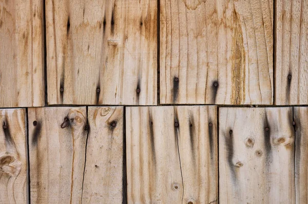 Detail Povrchu Přírodních Barevných Dřevěných Desek Upevněných Hřebíky — Stock fotografie