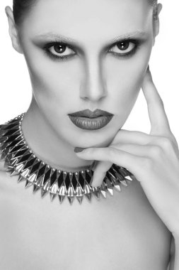 güzel seksi kadın portresi. mükemmel bir makyaj. moda fotoğraf