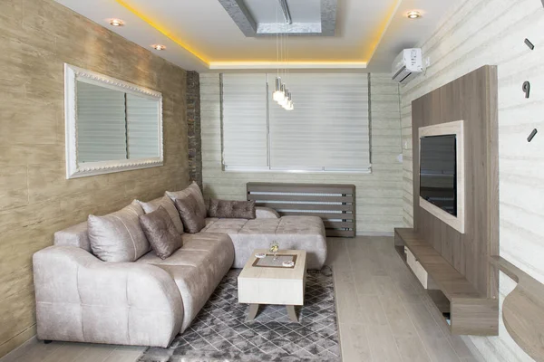 Cozy Modern Living Room Smart Appliances — ストック写真