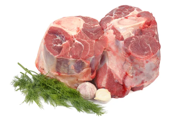 흰색 바탕에 쇠고기 정강이 — 스톡 사진