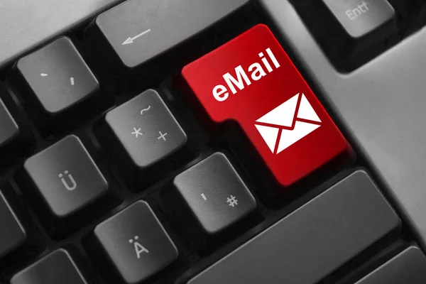 Klavye kırmızı düğmesi e-posta güvenli — Stok fotoğraf