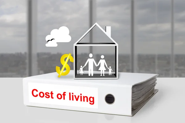 Стоимость проживания в семье в офисных папках — стоковое фото