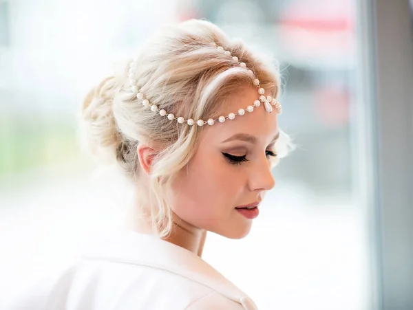 Beauty Portret Met Parels Sieraden Kapsel Mooie Blonde Vrouw Een — Stockfoto