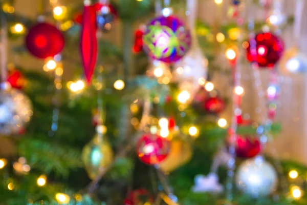 Defokussierter Weihnachtsbaum als Hintergrund — Stockfoto