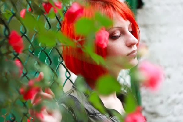 Rött hår flicka — Stockfoto