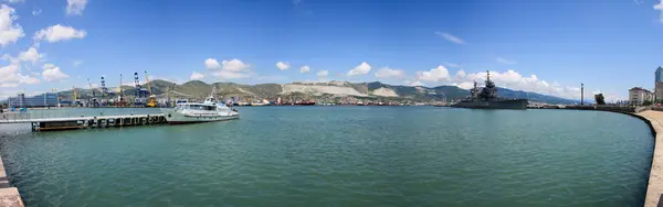 Panorama do aterro de Novorossijsk — Fotografia de Stock