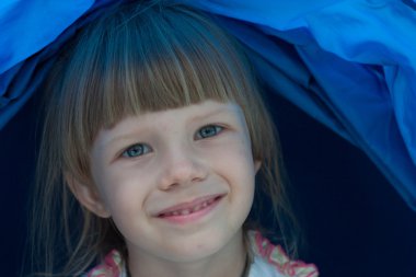 Oldukça küçük kız oyunları