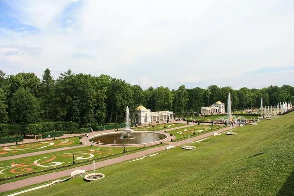 Санкт Петербург фонтан парк — стокове фото
