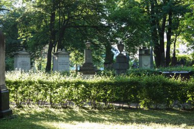 Alexander Nevsky Lavra Necropolis'e