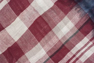 Kahverengi kare eşarp doku