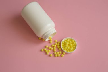 Bağışıklık için vitamin ve mineraller. Vitaminler, mineraller ve vücut desteği. Salgında sağlıklı olun.