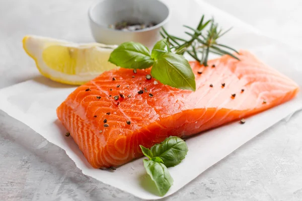 Delicious portion of fresh salmon fillet — Stock Photo, Image