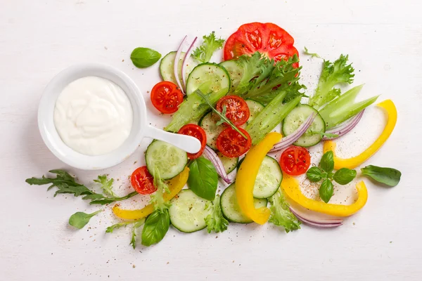Ingrédients frais pour salade — Photo