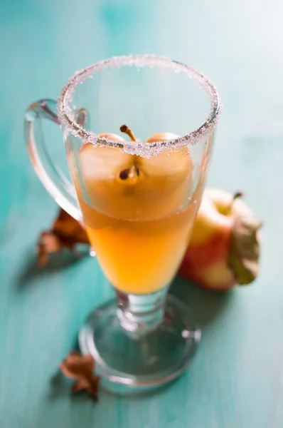 Apple cider eller frukt te — Stockfoto