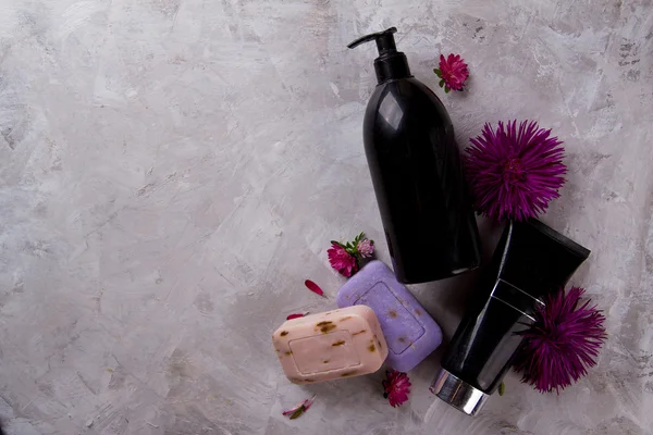 Crema, jabón y gel de ducha líquido para aromaterapia , — Foto de Stock