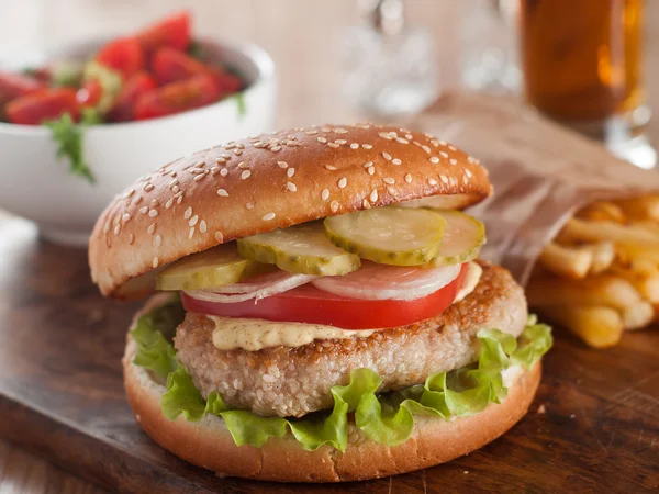 Deliciosa hamburguesa —  Fotos de Stock