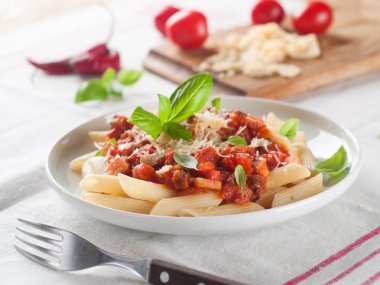 Soslu Penne makarna