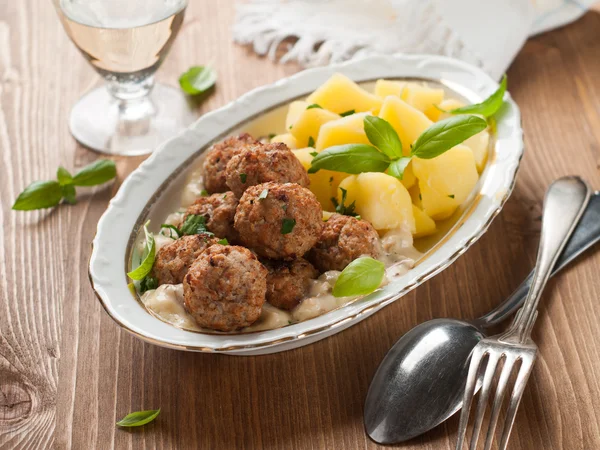 Meatballs with potato — Stock Photo, Image