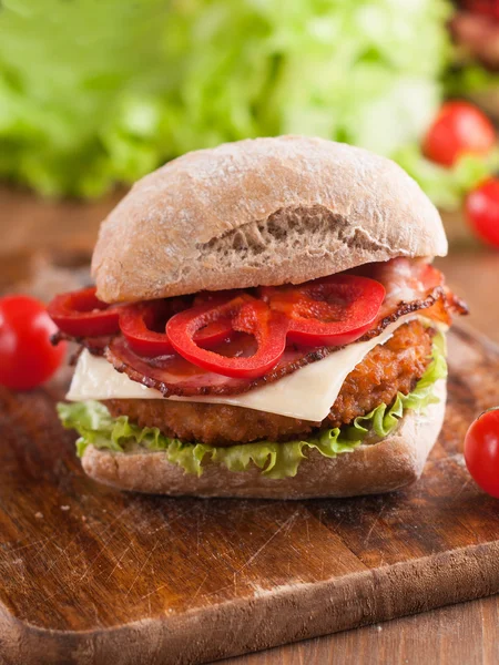 Chicken burger — Stock Photo, Image