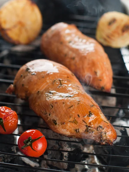 Peito de frango grelhado — Fotografia de Stock