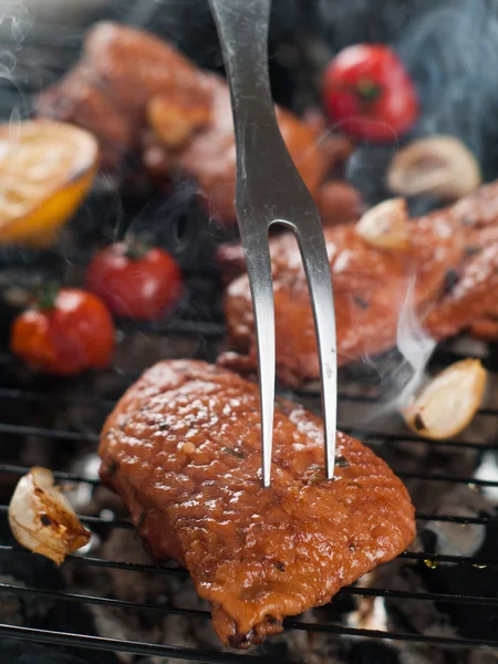 Hühnchen vom Grill — Stockfoto