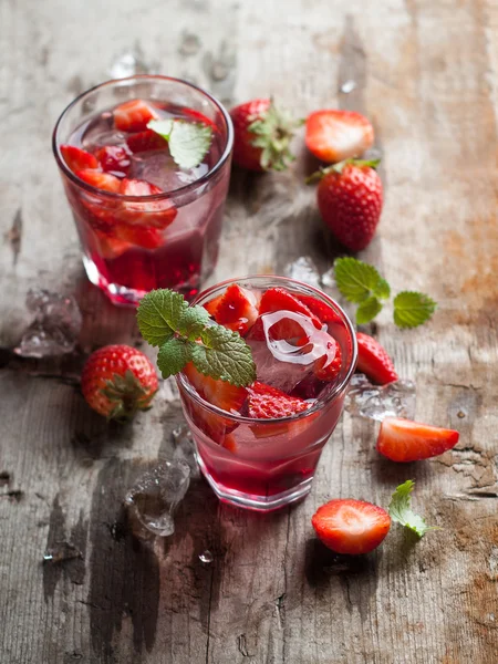 Bevanda estiva alla fragola — Foto Stock