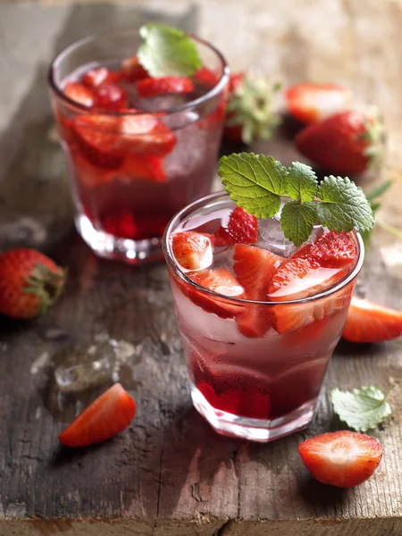 夏季草莓饮料 — 图库照片
