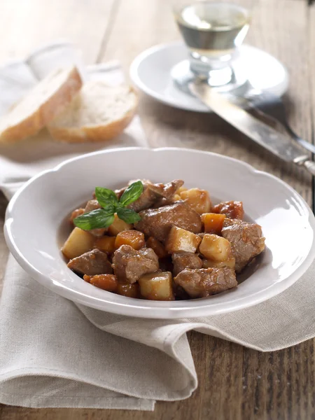 Rundvlees en groenten goulash — Stockfoto