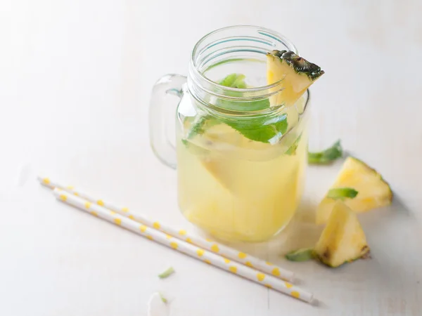 Ananász limonádé — Stock Fotó