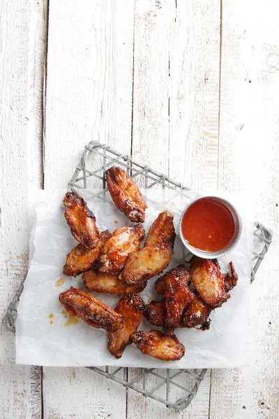 Ala de pollo a la parrilla — Foto de Stock