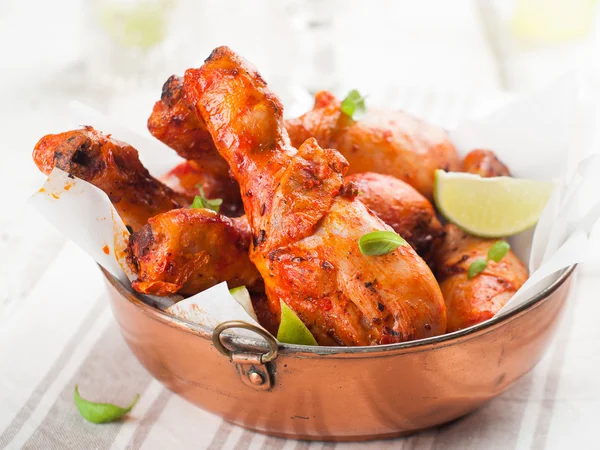 kızarmış tavuk budu