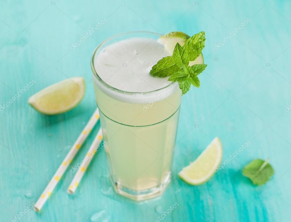 Citrus lemonade — Stock Photo © Wiktory 79655348
