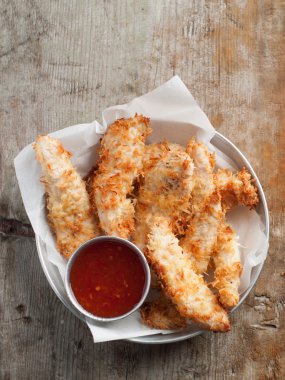 kızarmış tavuk nuggets