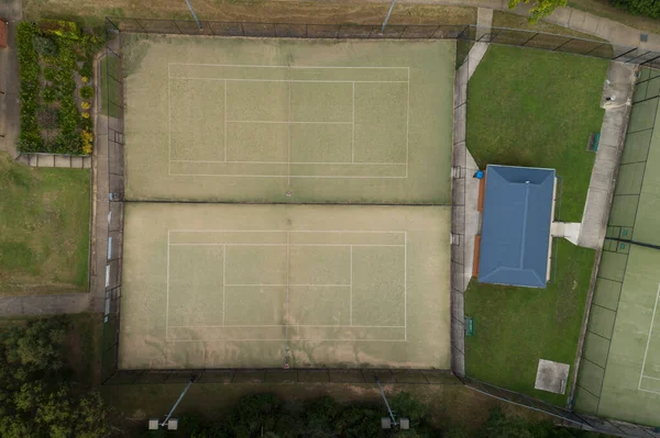 Overhead Över Tennisbana Liten Regional Stad — Stockfoto