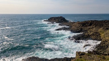 Avustralya 'nın Yeni Güney Galler' in güney kıyısındaki Kiama Blow Hole Point 'ten bir manzara