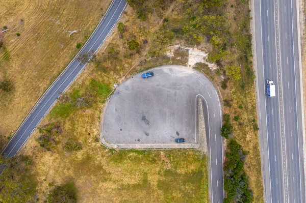 Vue Aérienne Petit Parking Long Une Autoroute Australie Régionale — Photo