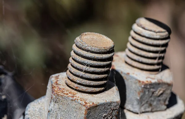 Fotografía Del Hilo Tornillo Tuerca Galvanizados Oxidados Que Aseguran Cable — Foto de Stock