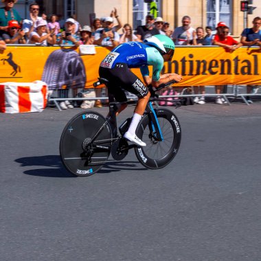 Aurlien Paret-Peintre Caen Tour de France 2025 'deki zaman denemesi sırasında