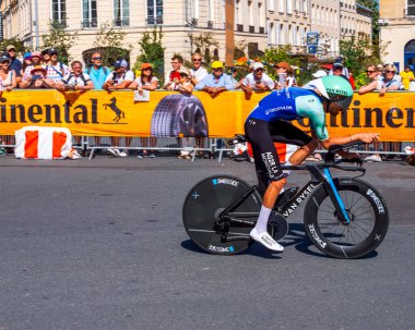 Aurlien Paret-Peintre Caen Tour de France 2025 'deki zaman denemesi sırasında