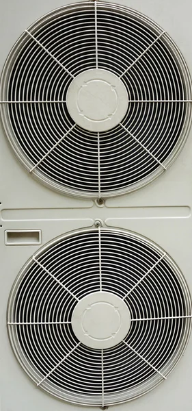 Airconditioners van gebouw — Stockfoto