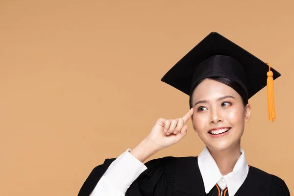 Beautiful Attractive Asian Woman Graduated Cap Gown Smile Proud Happiness — Stock Photo, Image